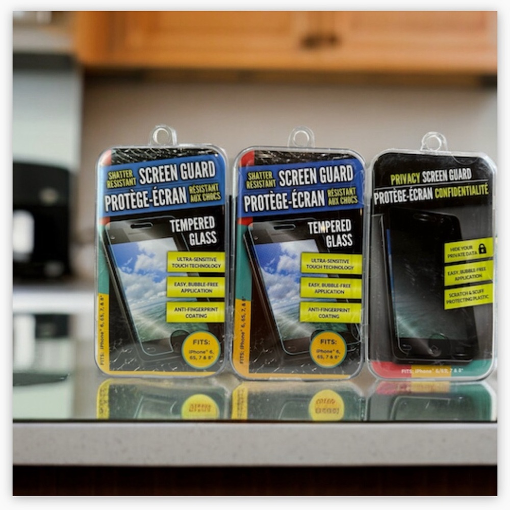 🎀 2 IPHONE SCREEN GUARDS 1 PRIVACY SCREEN GUARD FITS IPHONE 6, 6S, 7 & 8 📲